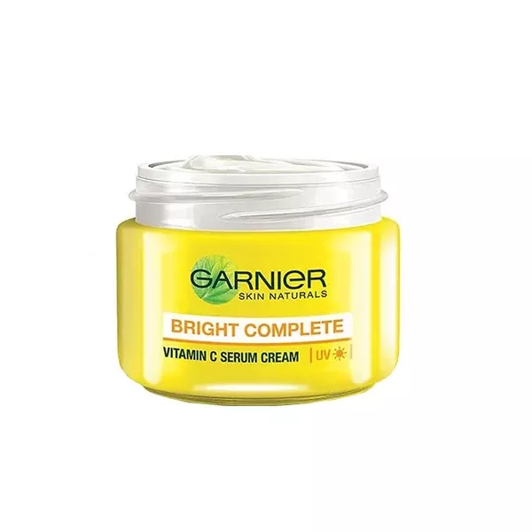 کرم روشن کننده گارنیه مدل COMPLETE VITAMIN C | سان ماری